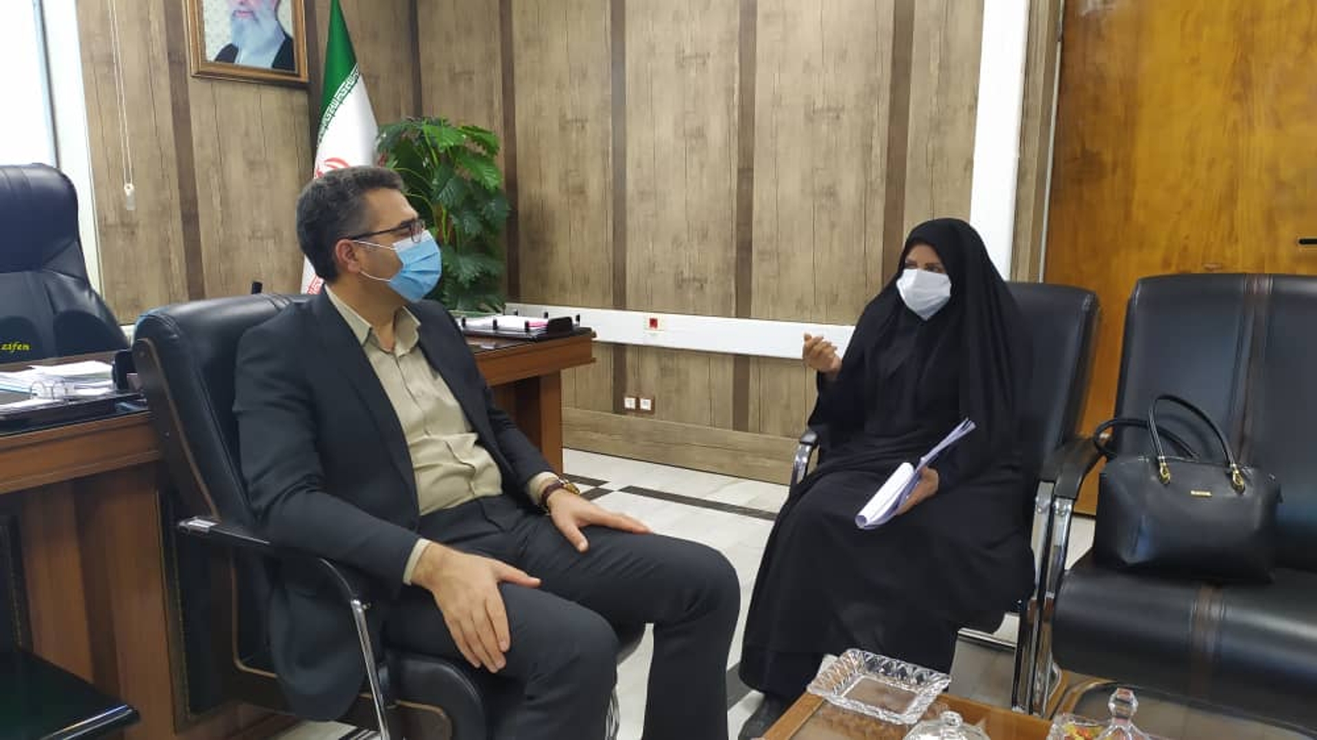 نشست رئیس اداره بیمه سلامت با فرماندار شهرستان خمین برگزار شد