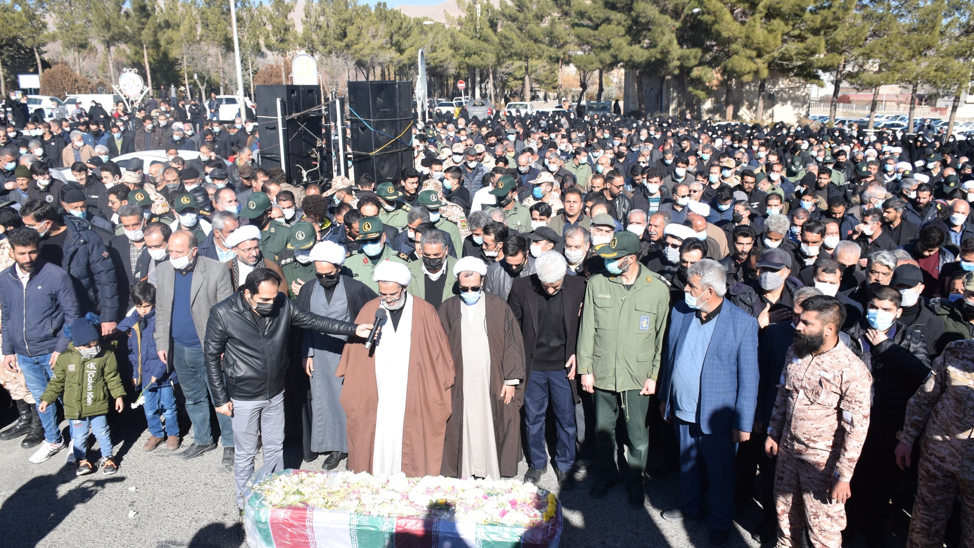 مراسم تشییع پیکر شهید مدافع وطن مجید سرلک