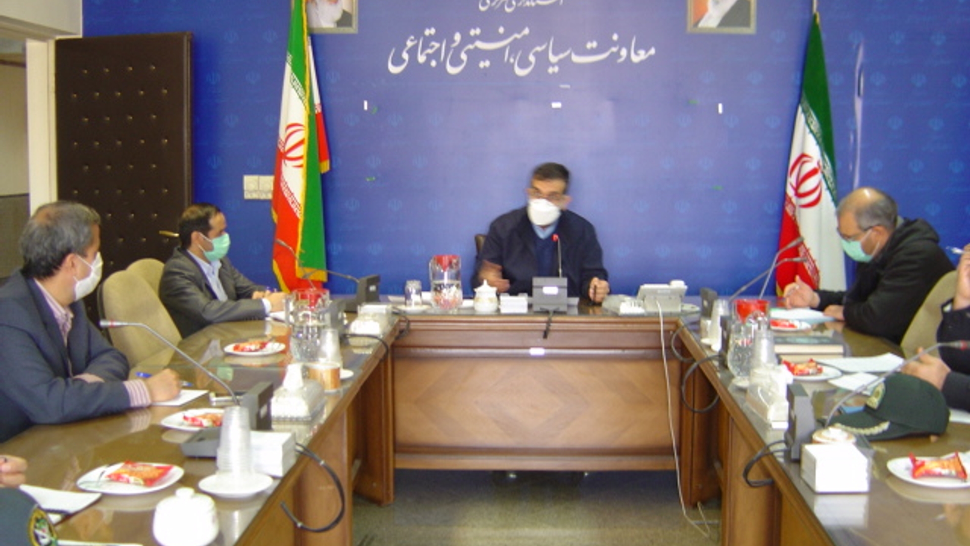 برگزاری جلسه کمیسیون حفاظت از اماکن و تاسیسات طبقه بندی شده و کارگروه امنیت و دفاع استان مورخ 1400-12-21
