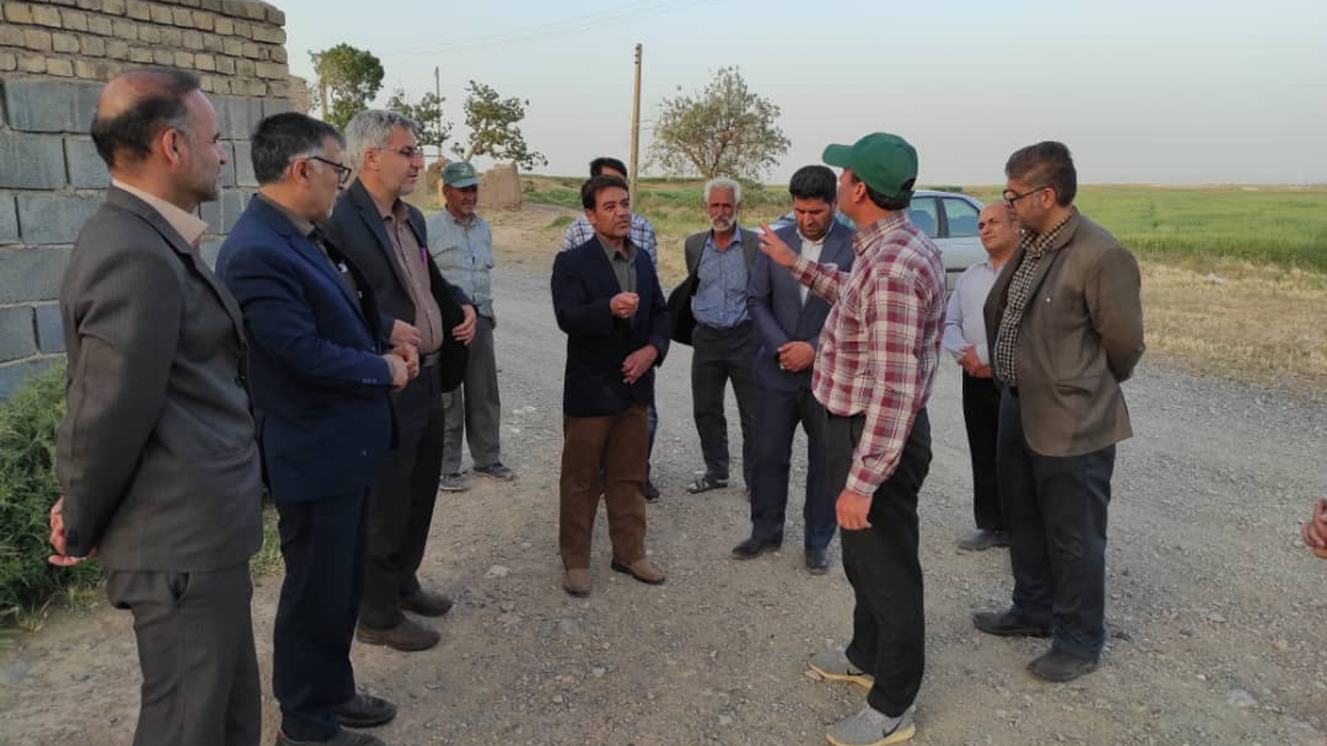سرپرست فرمانداری از تعدادی از روستاهای بخش کمره شهرستان خمین بازدید کرد