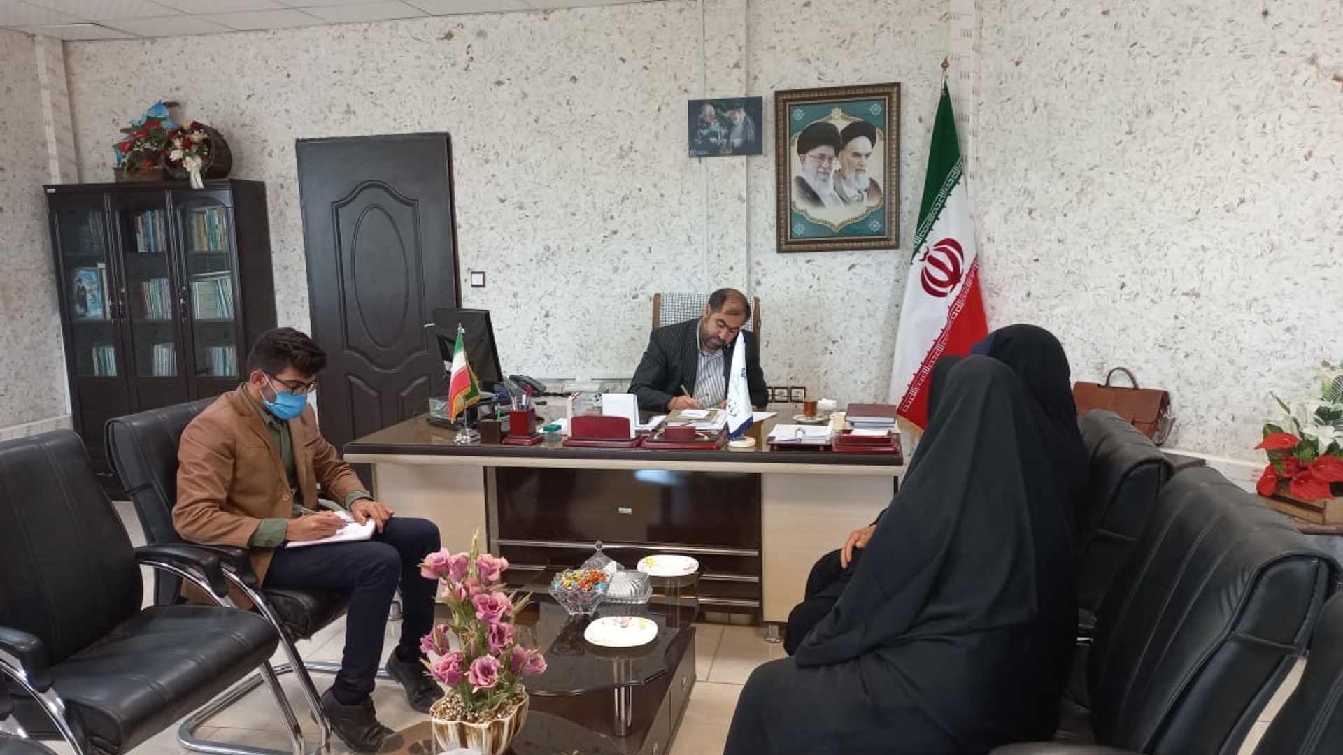 ملاقات مردمی فرماندار شهرستان فراهان با شهروندان