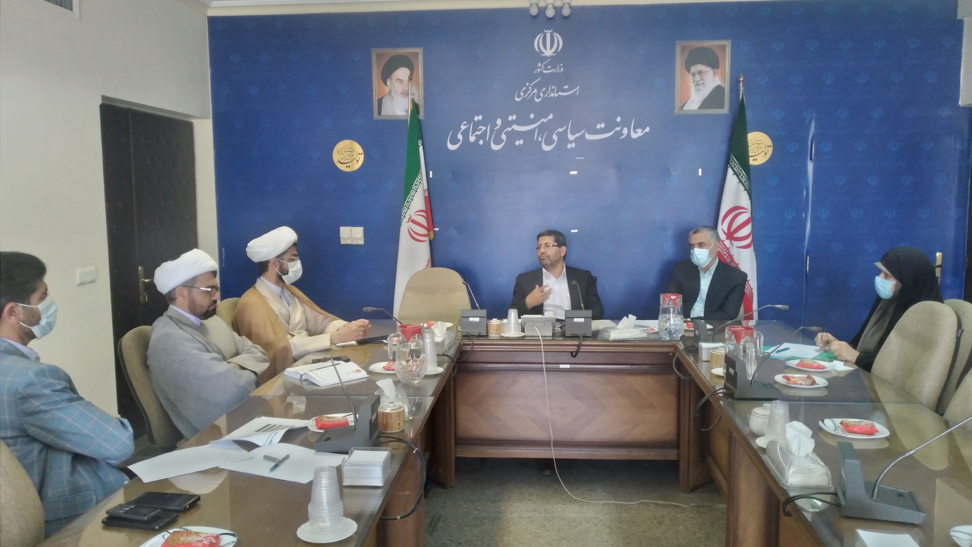 اولین جلسه روسای کمیته های قرارگاه عفاف و حجاب استان برگزار گردید