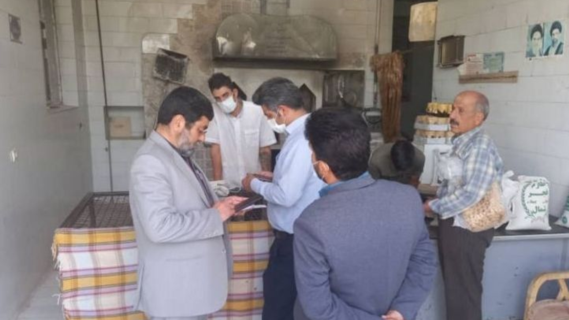بازدید سرزده فرماندارشهرستان خنداب از نانوائیها
