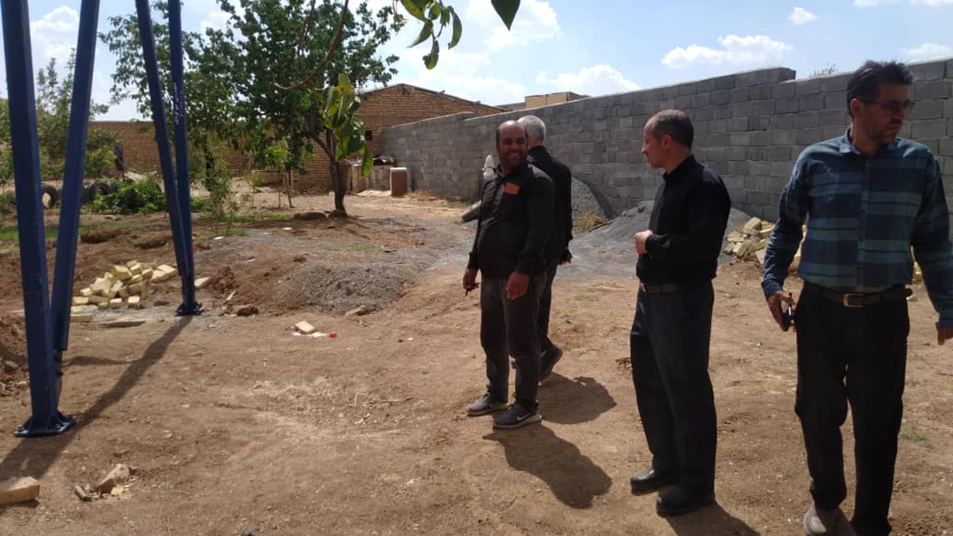 فرماندار از روستای سوک قزقان شهرستان خمین بازدید کرد