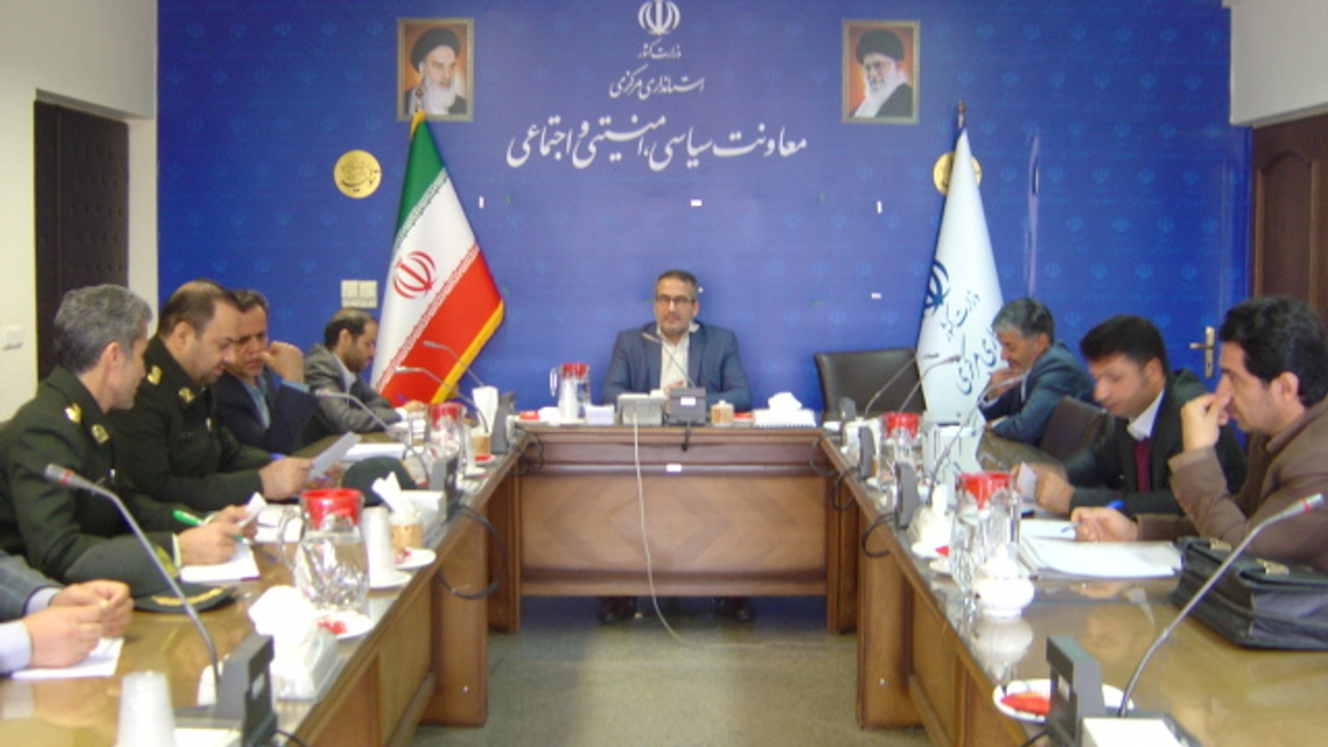 جلسه کمیسیون پیشگیری و مقابله با سرقت استان مورخ 1401-9-10 به ریاست آقای رحیمی تبار مدیر کل امنیتی و انتظامی برگزار گردید.