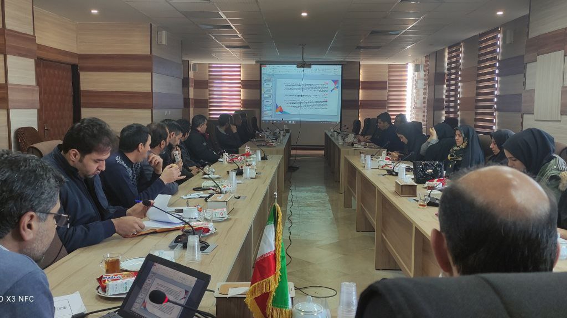 برگزاری هفتاد و یکمین کارگاه آموزشی ویژه دهیاران بخش مرکزی شهرستان آشتیان
