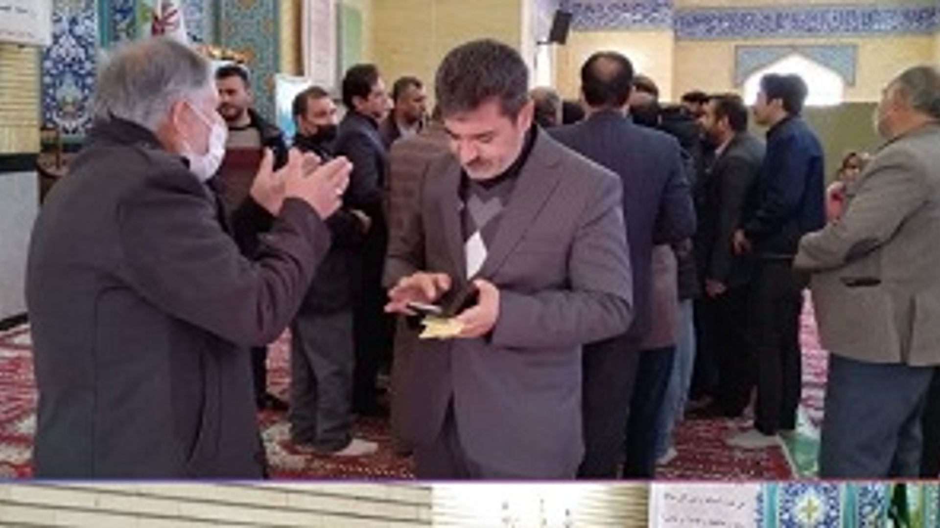 حضور فرماندار شهرستان شازند در مصلی نماز جمعه شهر مهاجران