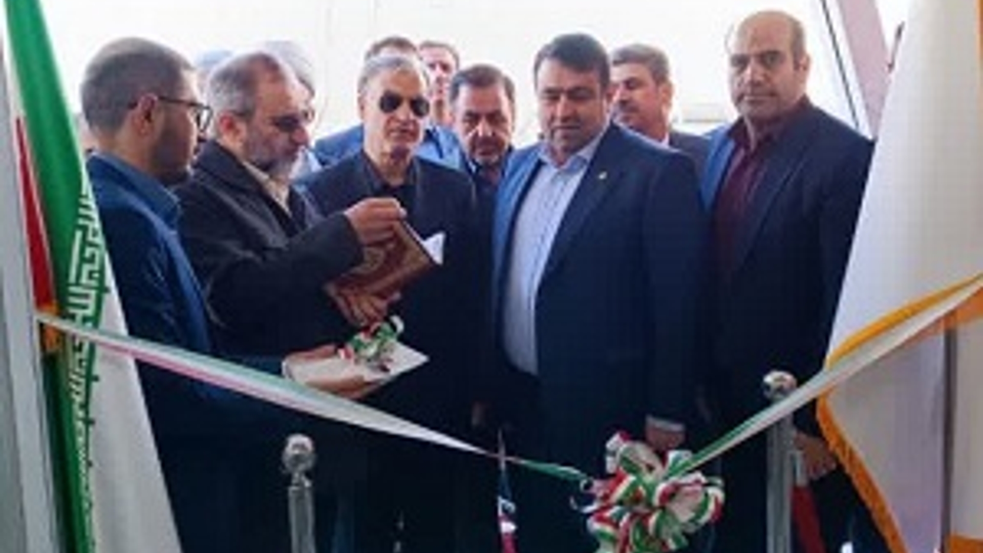 افتتاح شعبه بانک ملی شهر توره با حضور استاندار مرکزی و سرپرست بانک ملی ایران