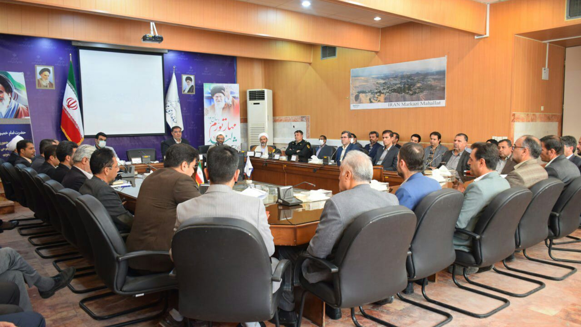 نخستین جلسه شورای اداری شهرستان محلات