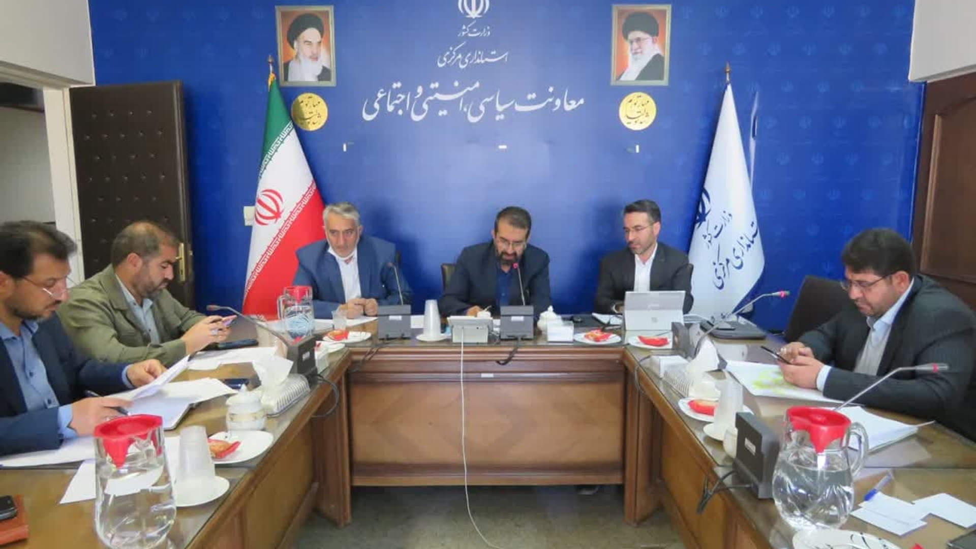 برگزاری جلسه بررسی زیرساخت های ارتباطی حوزه انتخابیه تفرش ، آشتیان و فراهان