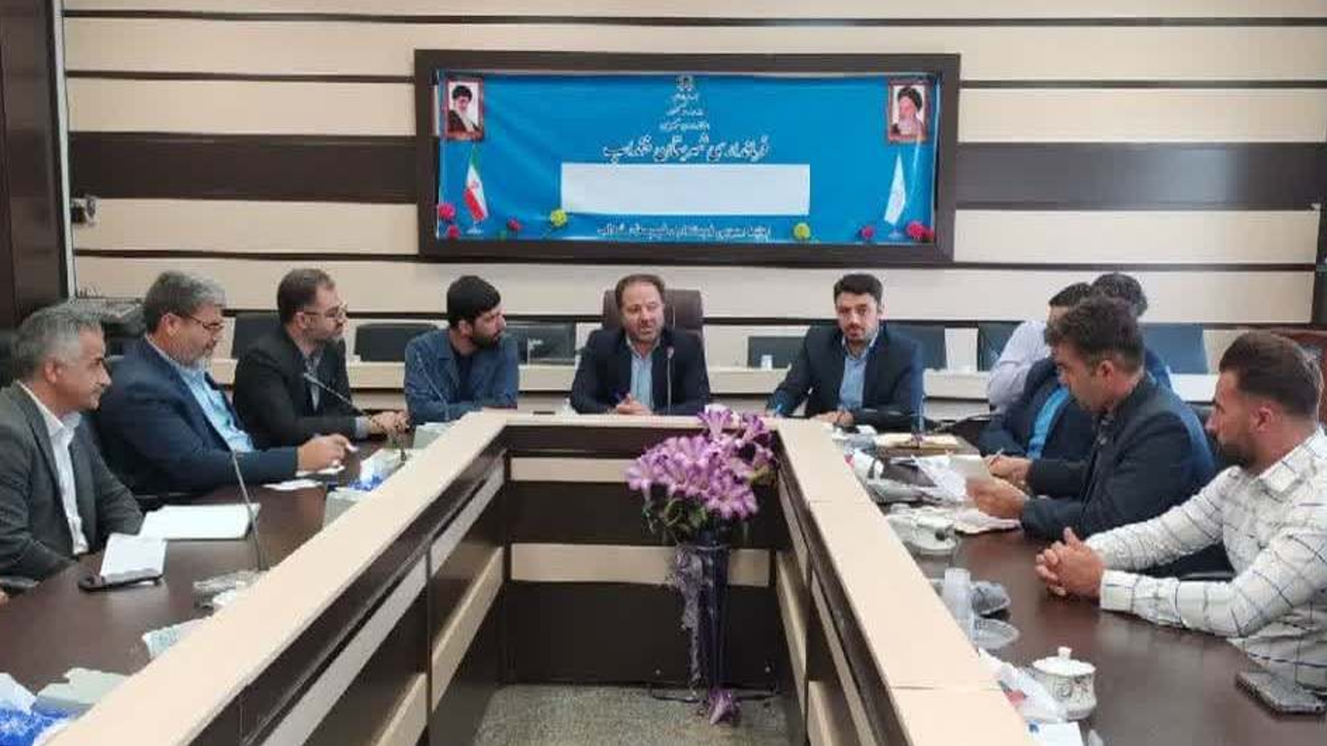 دیدار مدیرکل ورزش و جوانان استان مرکزی با فرماندار