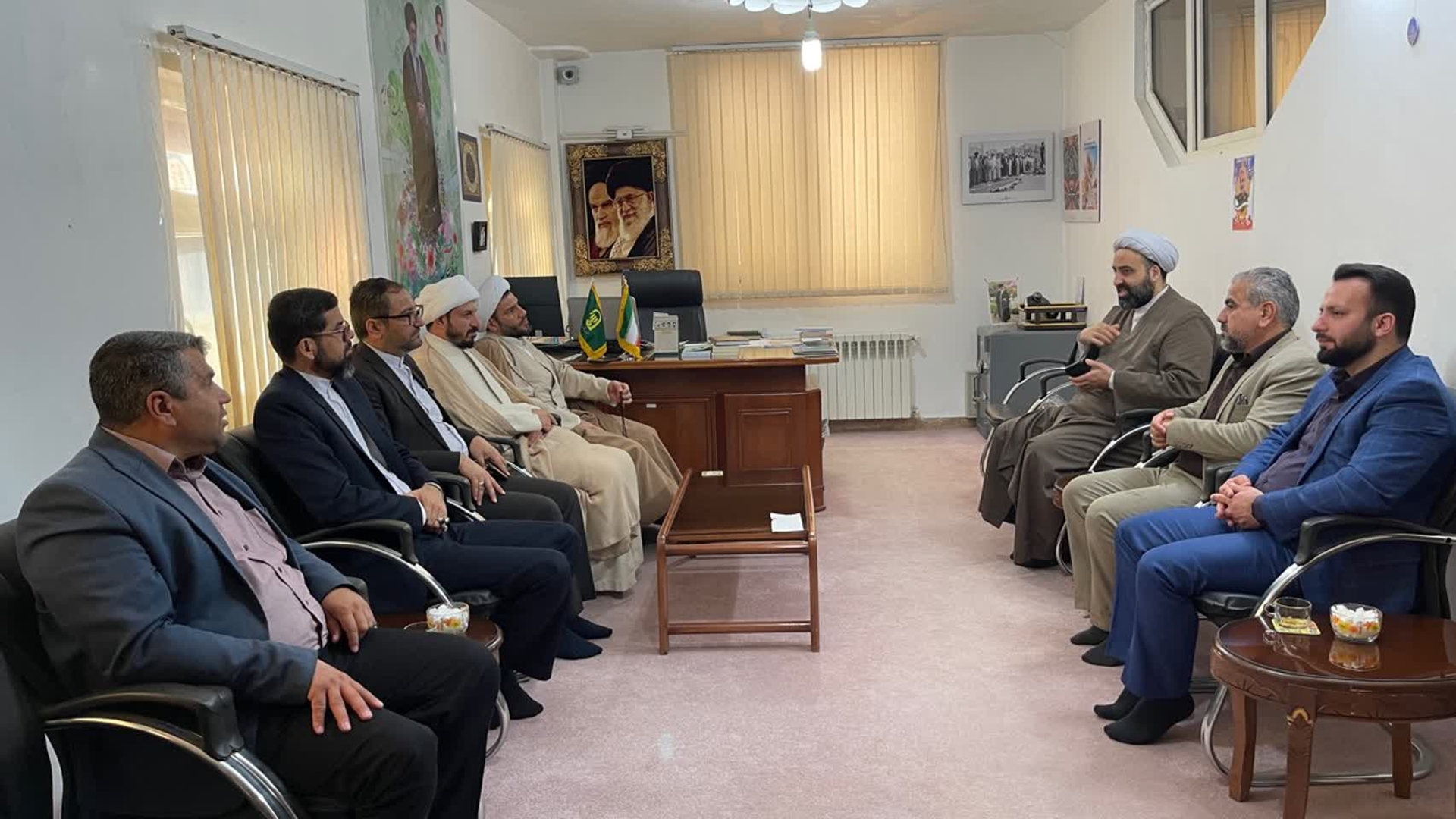 دیدار مسئولین ارشد شهرستان کمیجان با رئیس شورای سیاست گذاری ائمه جمعه استان