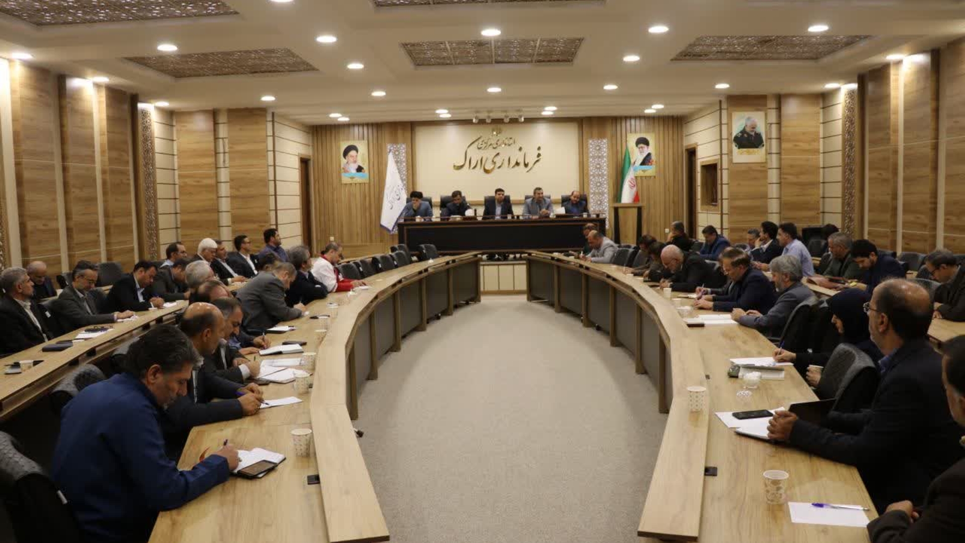 جلسه شورای اداری شهرستان اراک.
