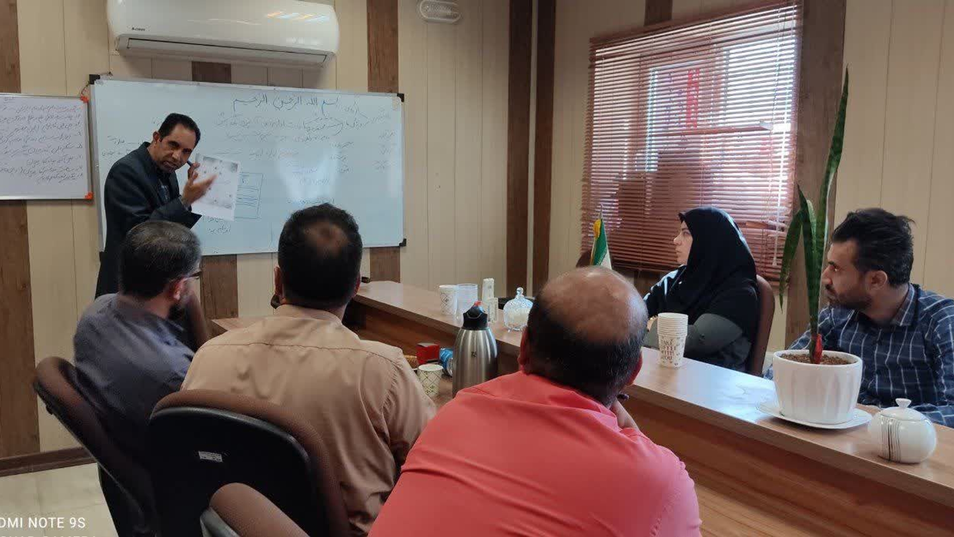 برگزاری کارگاه آموزشی با عنوان آیین نگارش و مکاتبات اداری ویژه دهیاران بخش معصومیه شهرستان اراک