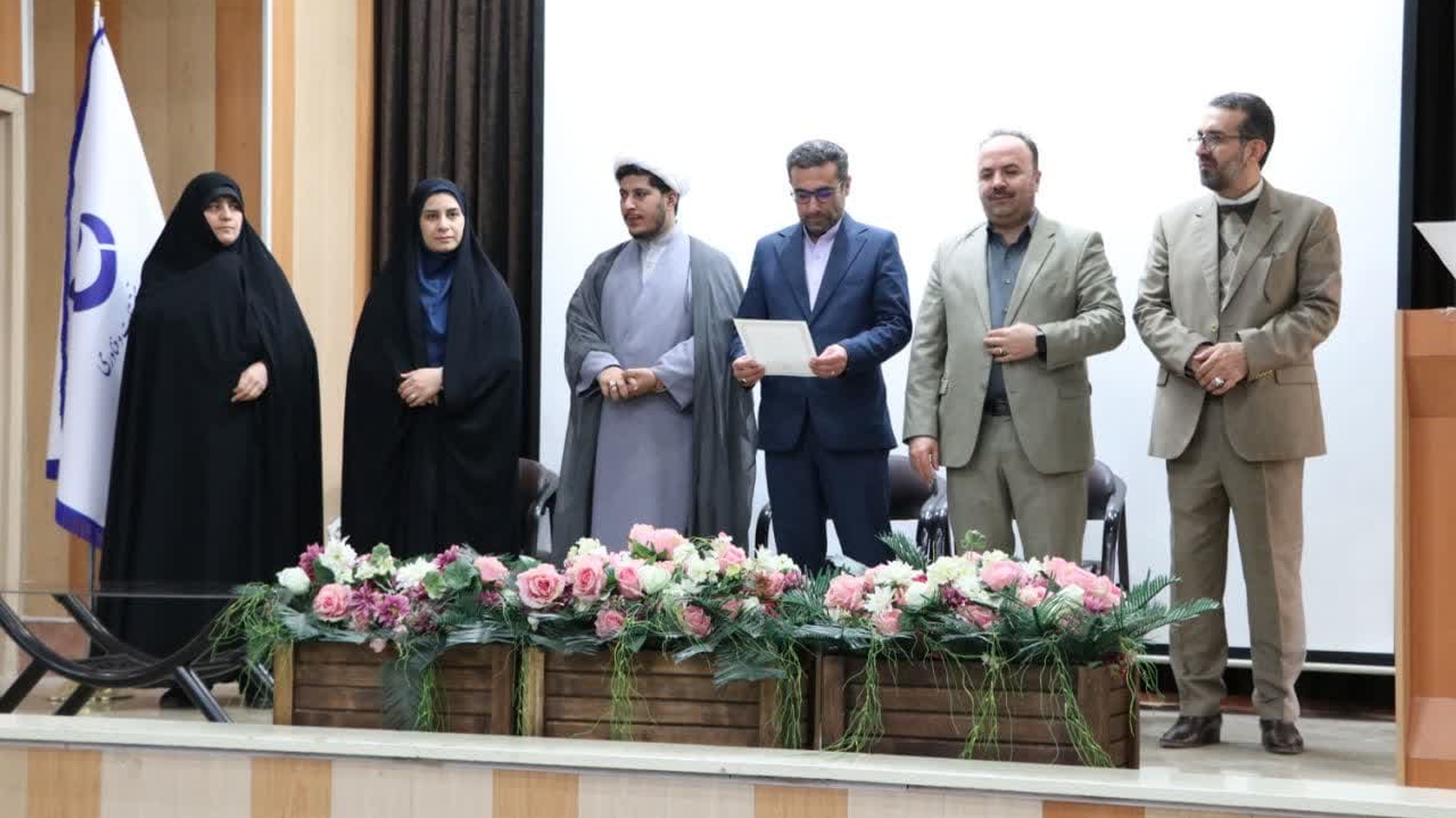 برگزاری مراسم بزرگداشت روز دانشجو در دانشگاه فنی و حرفه ای استان مرکزی