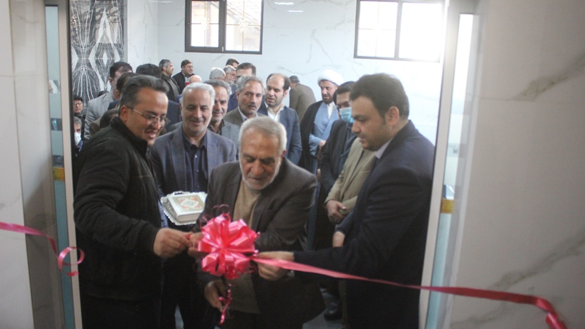مرکز تصویربرداری MRI مرکز آموزشی درمانی امام خمینی (ره) شهرستان خمین افتتاح شد