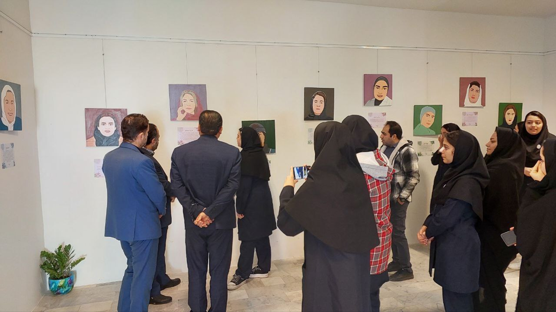 افتتاح نمایشگاه آثار گرافیکی ایران‌دخت