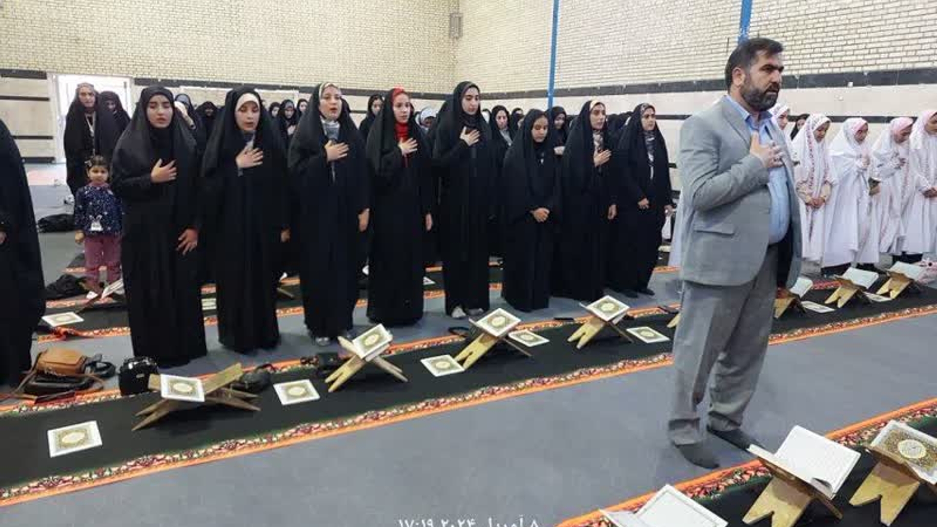 محفل انس با قرآن کریم در شهر خنجین