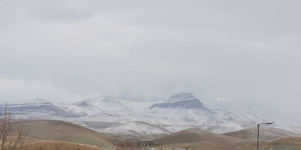بارش زیبای اولین برف پائیزی در شهرستان آشتیان