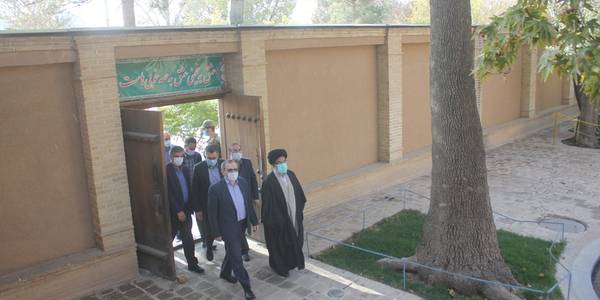 استاندار از بیت قدیمی حضرت امام در خمین بازدید کرد