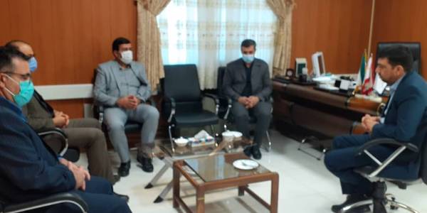 نشست مدیر کل تامین اجتماعی استان و مدیران سه ناحیه اراک با فرماندار