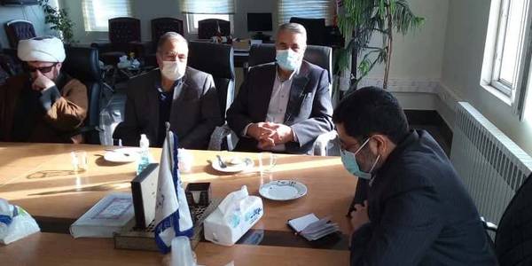 دیدار و نشست همفکری گازری سرپرست فرمانداری شهرستان خنداب با تعدادی از کارآفرینان و معتمدین و فعالین اجتماعی