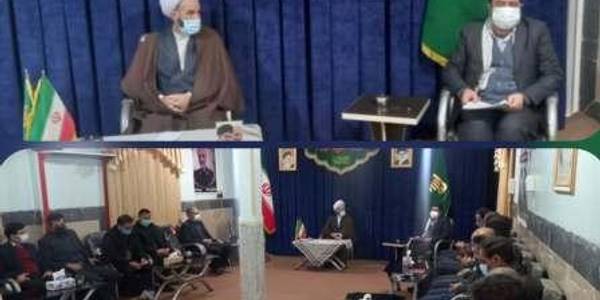 دیدار مجید گازری فرماندار شهرستان خنداب به اتفاق جمعی ازمدیران دستگاههای اجرایی با امام جمعه