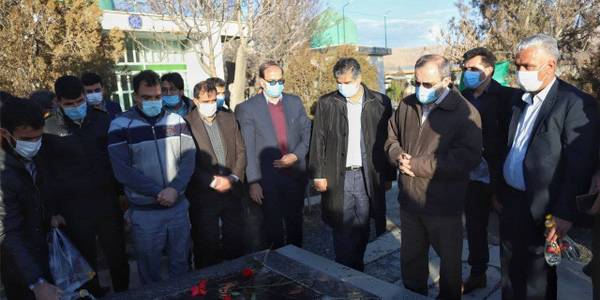 حضور مسئولین استان در گلزار مطهر شهدای کارچان