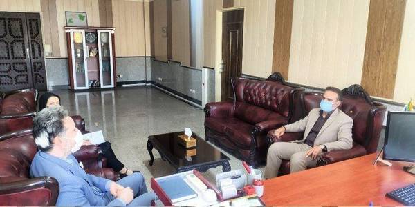 نشست با جناب آقای حسنی رئیس اداره راه و شهرسازی شهرستان زرندیه و ساوه