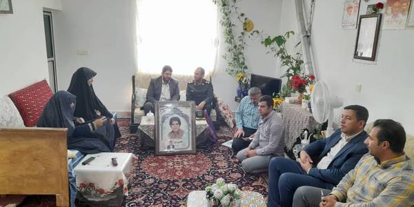 دیدار با خانواده شهید حسین درودیان :