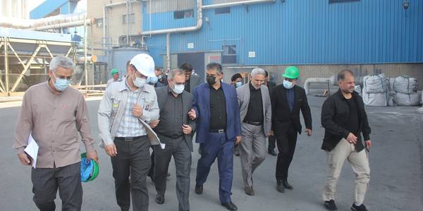 استاندار مرکزی از تعدادی از واحدهای صنعتی شهرستان خمین بازدید کرد