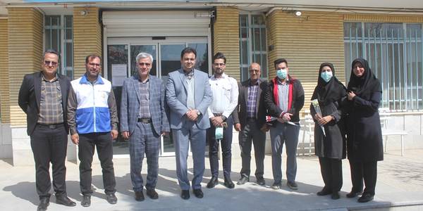 فرماندار از تعدادی از واحدهای خدماتی در شهرستان خمین بازدید کرد