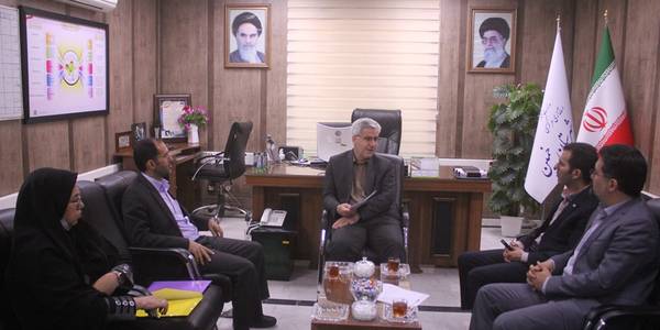 نشست مدیر کل پست بانک استان با فرماندار شهرستان خمین برگزار شد