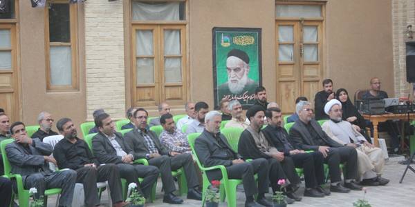 آئین اختتامیه دومین رویداد ملی شعر روح الله در خمین برگزار شد