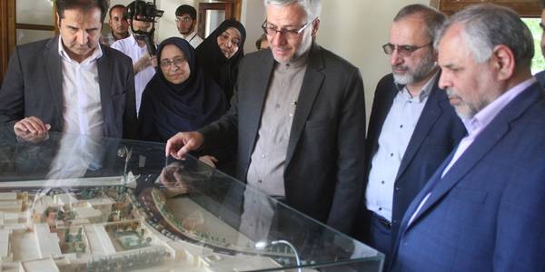 مدیرعامل سازمان انتقال خون کشور از بیت تاریخی امام (ره) در خمین بازدید کرد