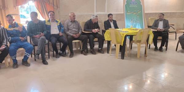 نشست میز خدمت فرمانداری و روسای ادارات در روستای جوادیه شهرستان خمین برگزار شد