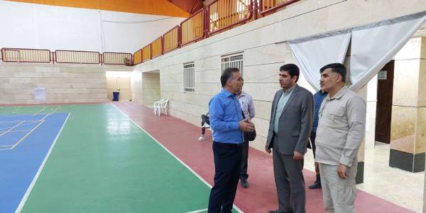 سرپرست فرمانداری شهرستان محلات از  سالن ورزشی شهید سلیمانی دیدن کرد.