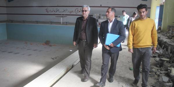 فرماندار از ورزشگاه های شهید مطهری و کارگران خمین بازدید کرد