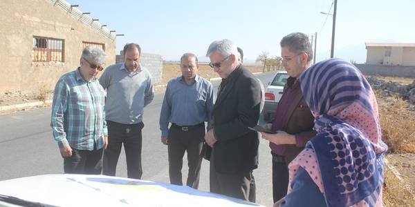 فرماندار از روستای اسد آباد شهرستان خمین بازدید کرد
