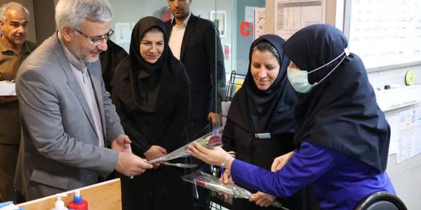فرماندار و تعدادی از مسئولان شهرستان از بیمارستان امام خمینی (ره) خمین بازدید کردند
