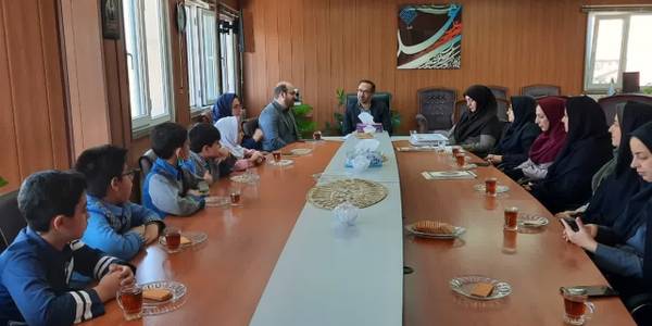 دیدار دکتر منصوری مدیرکل کانون پرورش فکری کودکان و نوجوانان استان با فرماندار