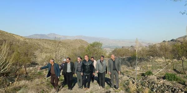 بازدید مسئولین شهرستان از قنوات و پروژه های آبخیزداری روستای کهک